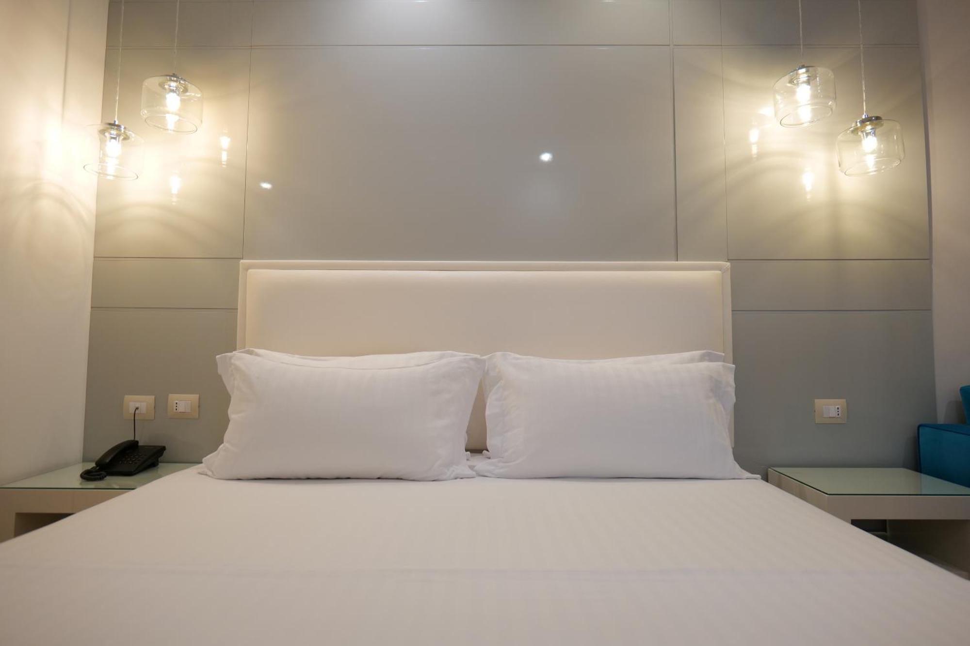 Hotel Luxury Ksamil Exterior photo